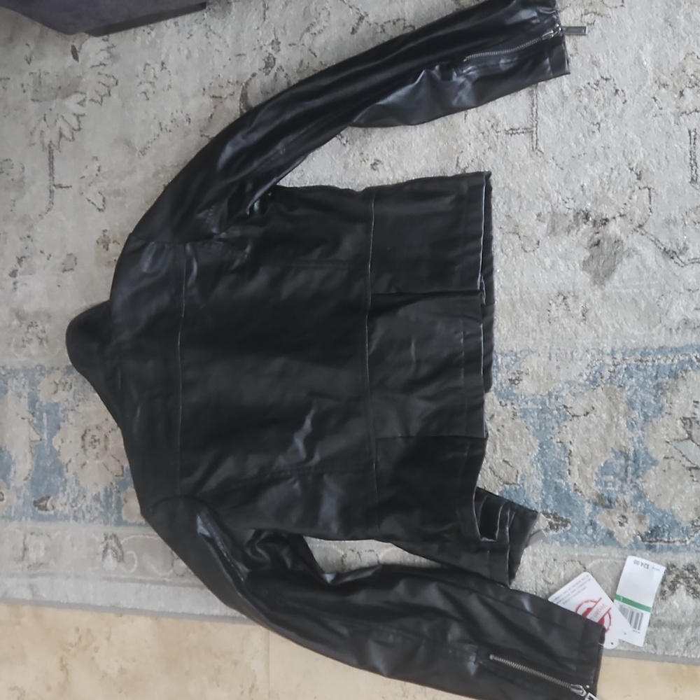 Joujou Women's Black Leather Jacket - Picture 8 of 8